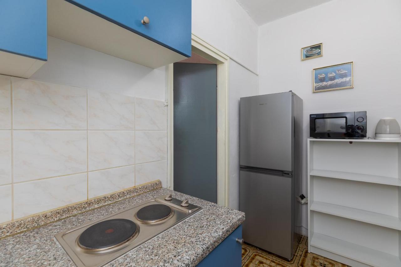 Apartments By The Sea Lokva Rogoznica, Omis - 18638 Exterior photo