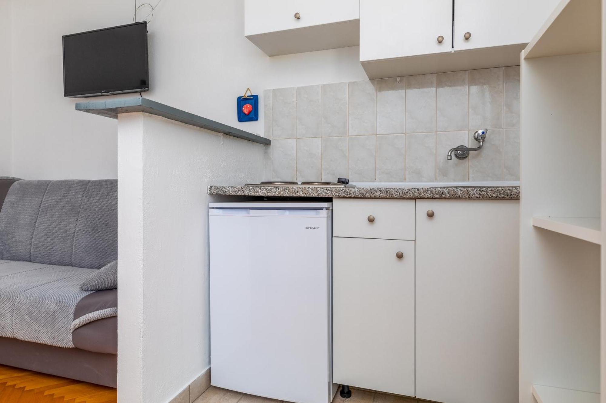Apartments By The Sea Lokva Rogoznica, Omis - 18638 Room photo